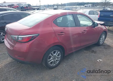 2017 Toyota Yaris Ia из США, поврежденный, VIN 3MYDLBYV0HY165036